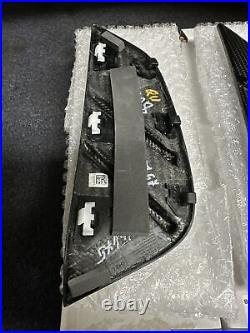 BMW G82/G83 4er M4 Competition Pair of Front Wing Grille L&R #2469623 #2469622