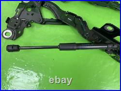 BMW i4 G26 PAIR OF BONNET HINGES WITH STRUTS DRIVER + PASSENGER 2021-2024