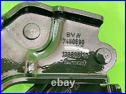 BMW i4 G26 PAIR OF BONNET HINGES WITH STRUTS DRIVER + PASSENGER 2021-2024