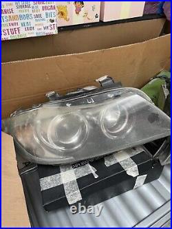 Bmw e90 e91 genuine xenon headlights pair set complete with bulbs and ballasts
